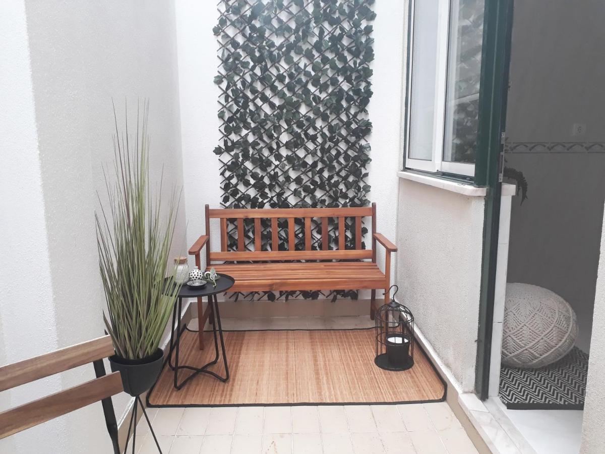 Apartamento Nas Olaias A 5 Minutos Da Faculdade Isel E Ist Lisbon Bagian luar foto
