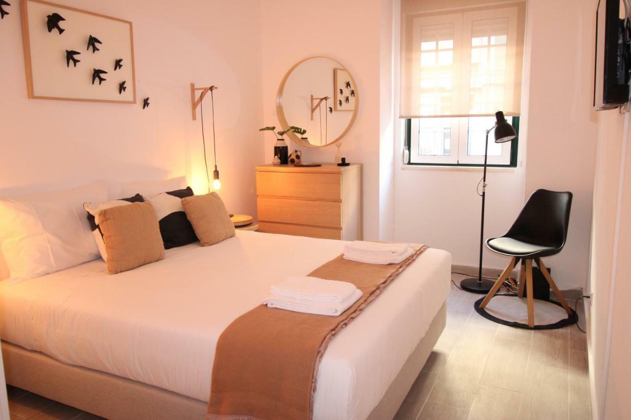 Apartamento Nas Olaias A 5 Minutos Da Faculdade Isel E Ist Lisbon Bagian luar foto